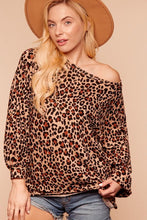 Load image into Gallery viewer, Cashmere Feel Leopard Bubble Sleeve Top
